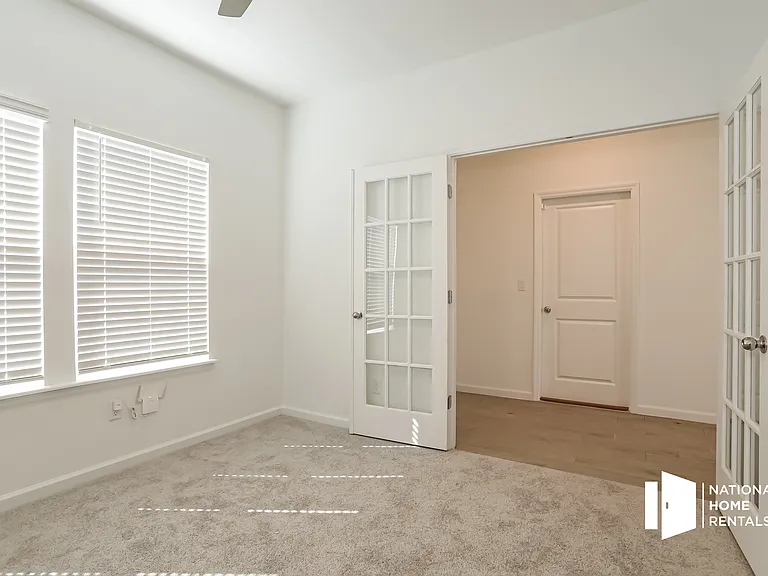 3215 Raven Trce — Photo 9