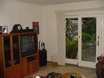 5th image of 205 Duranta St
