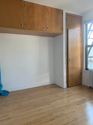 Rented by Nooklyn NYC LLC | media 25