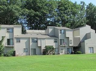 38365 N Lane Rd #G103, Willoughby, OH 44094