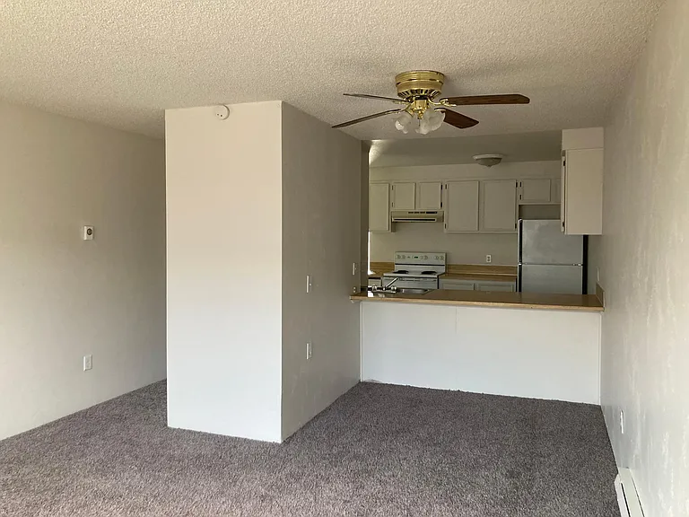 740 NW 7th St — Photo 3