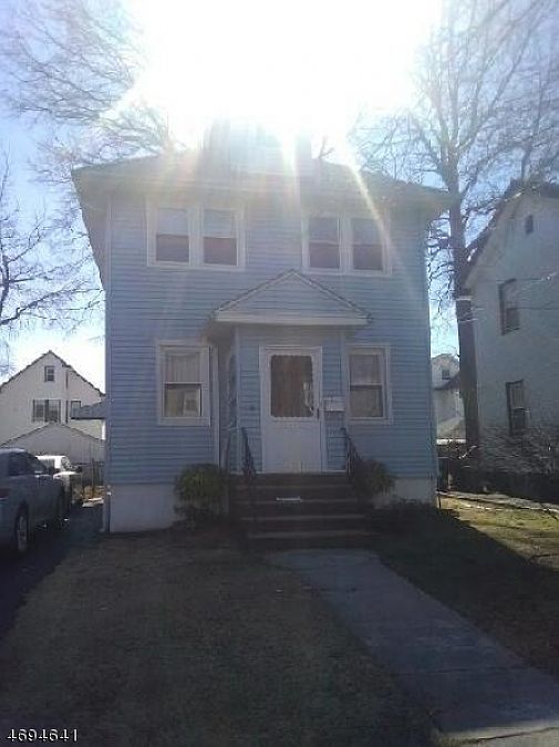 2nd image of 1360 Garfield Pl