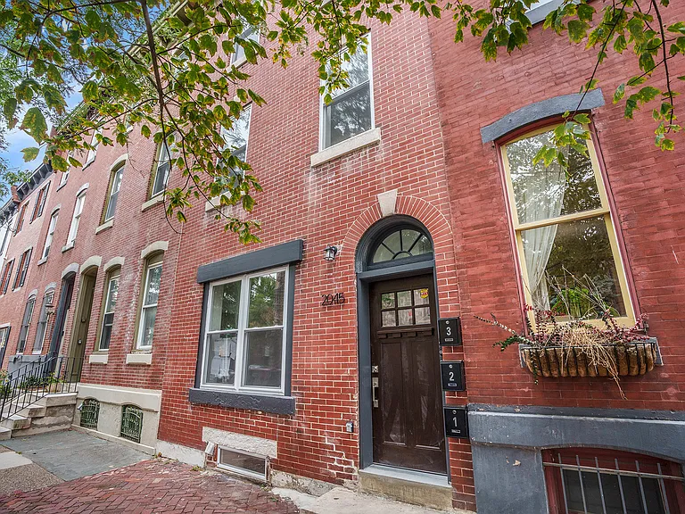 2045 Christian St #3 — Photo 9