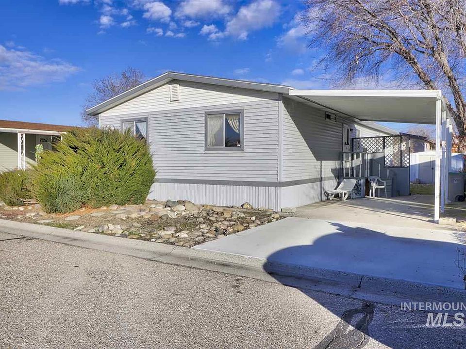 1st image of 6954 Royal Glen Ln