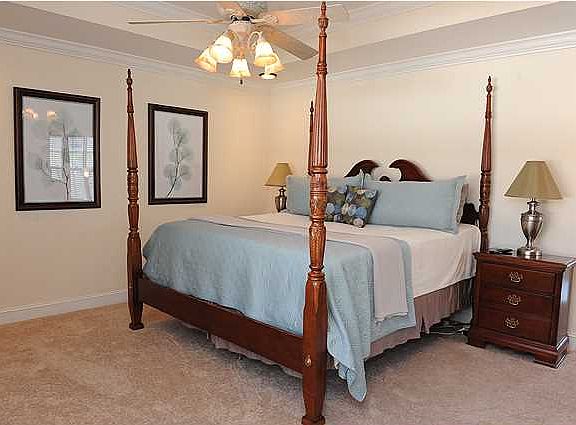 5th image of 8639 Bluegrass Ln