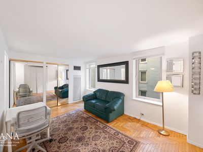 106 Central Park S APT 15D, New York, NY, 10019