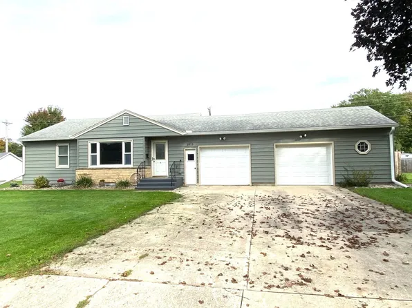1015 Pine St, Osage, IA 50461