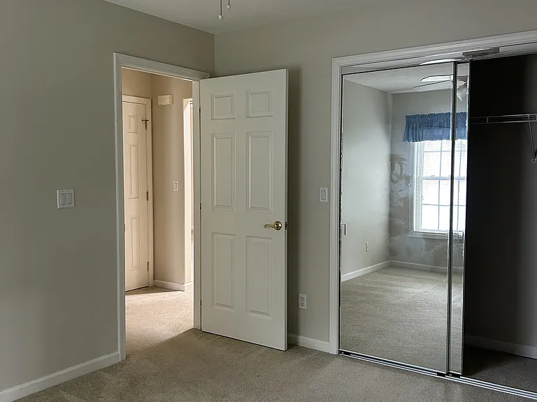 193 Berkshire Loop — Photo 12