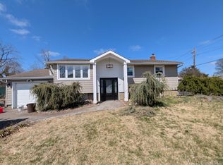 33 Hinton Avenue, Babylon, NY