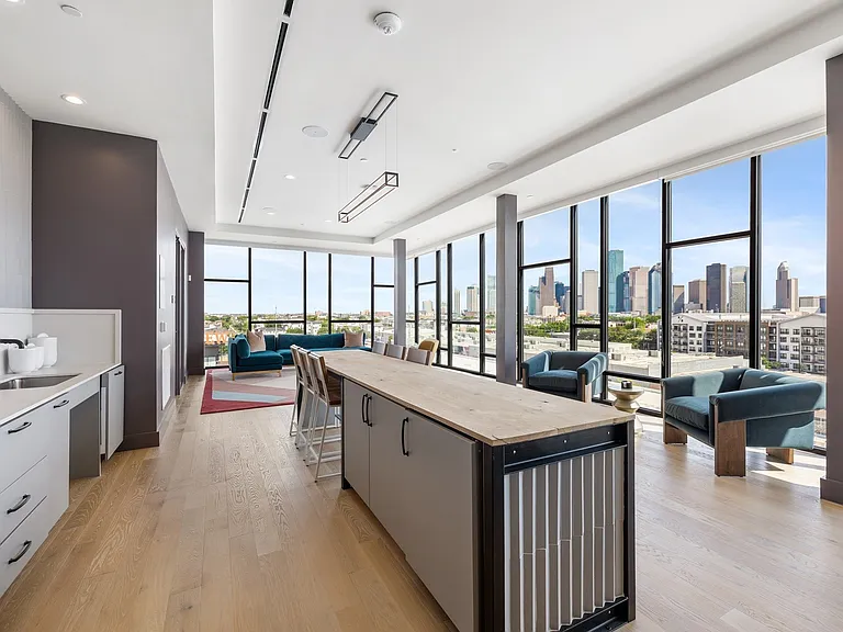 HERO Sky Lounge with Houston Skyline 2