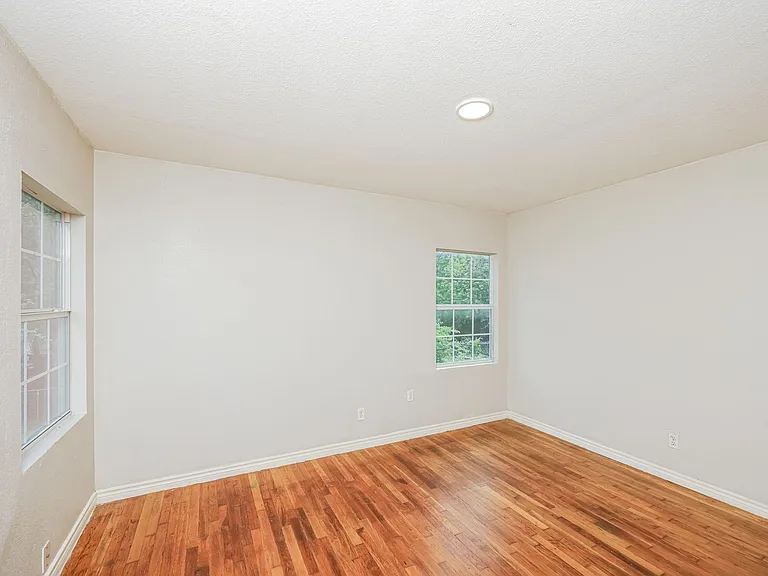 5175 Cardiff St — Photo 11