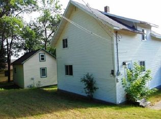 121 12th St, Cloquet, MN 55720