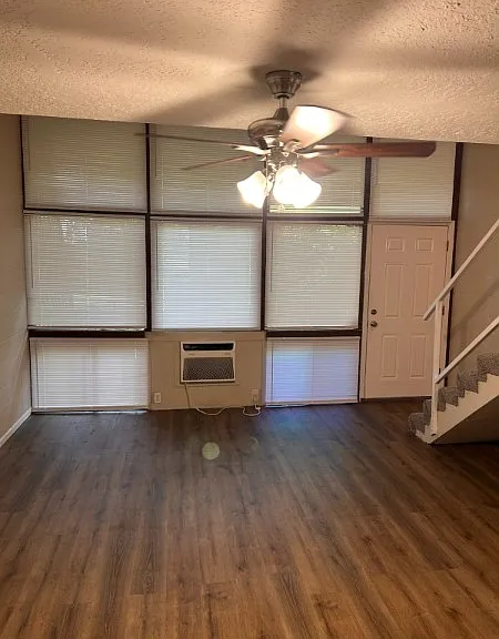 111 Leonard St #4 — Photo 2