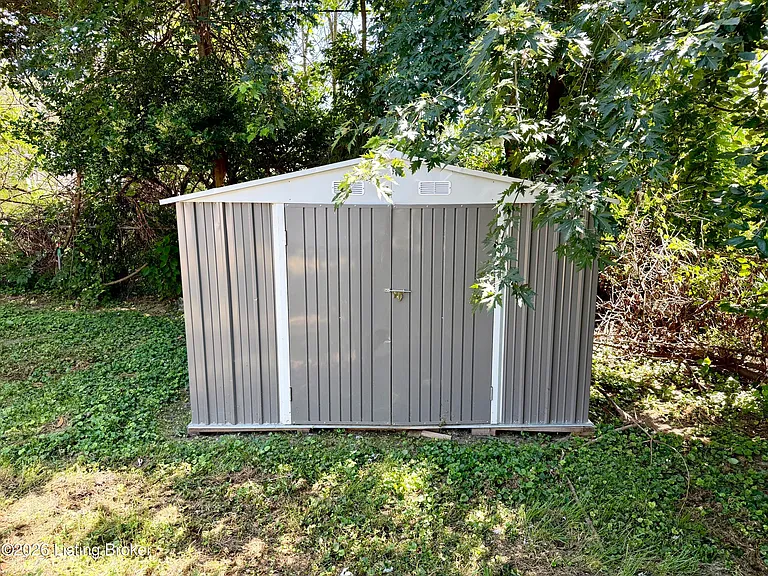 5210 Delaware Dr — Photo 12