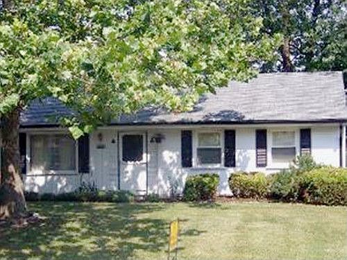 2nd image of 7717 Warwick Ave