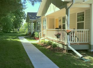 604 E Adams Ave #A, Fairfield, IA 52556