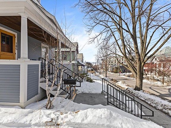 4th image of 185 Maple Street