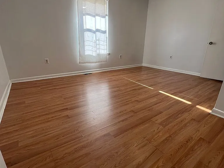 1610 W Diamond St — Photo 19