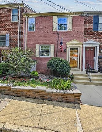 2nd image of 2917 Hickory St