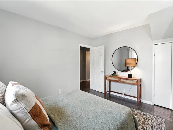 221 Terrace Avenue image 21 of 37