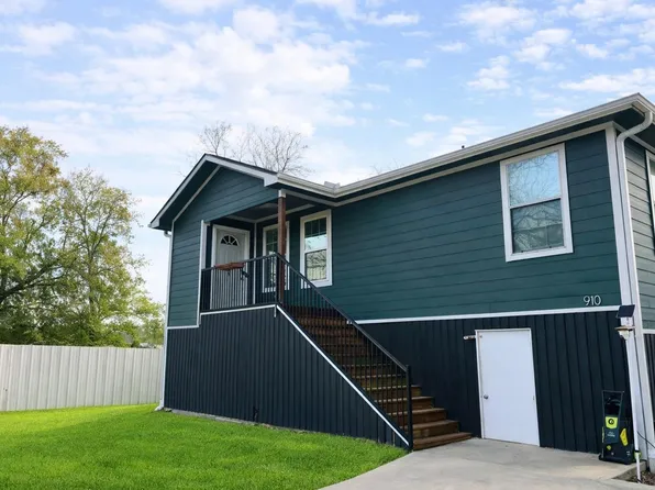 910 Rosewick St, Houston, TX 77015