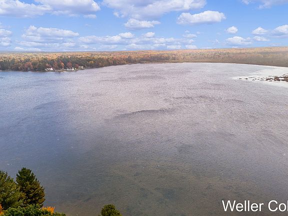 4th image of 289 W Lake Dr