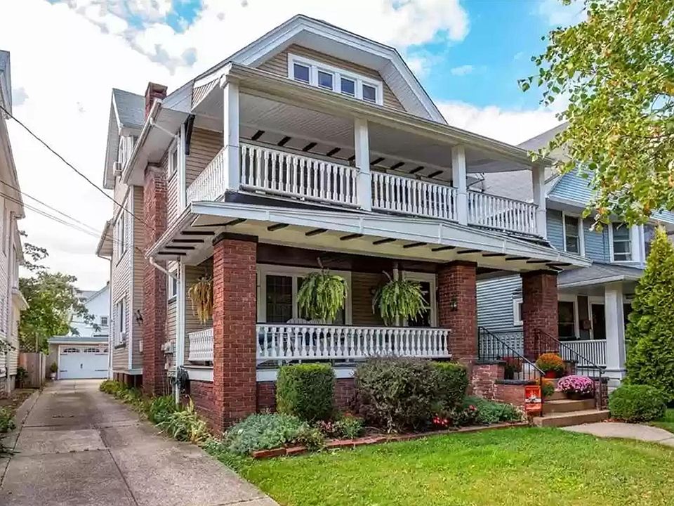 1st image of 1208 Saint Charles Ave #3