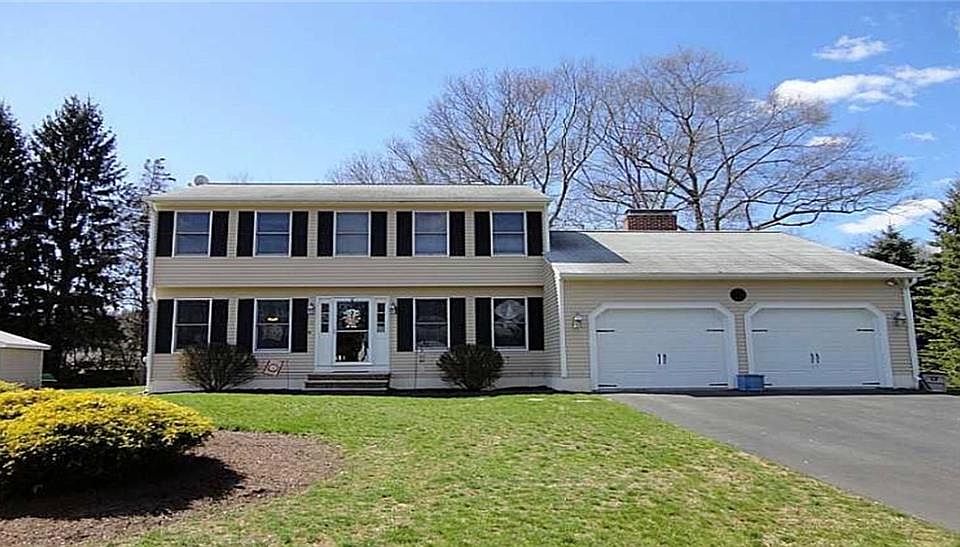 1st image of 6 Juniper Ln