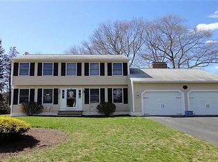 6 Juniper Ln, Johnston, RI 02919
