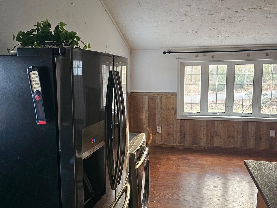 1st image of 12 Cherry St