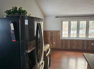 12 Cherry St, Lakeville, MA 02347