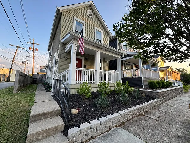 509 E Kossuth St photo 1