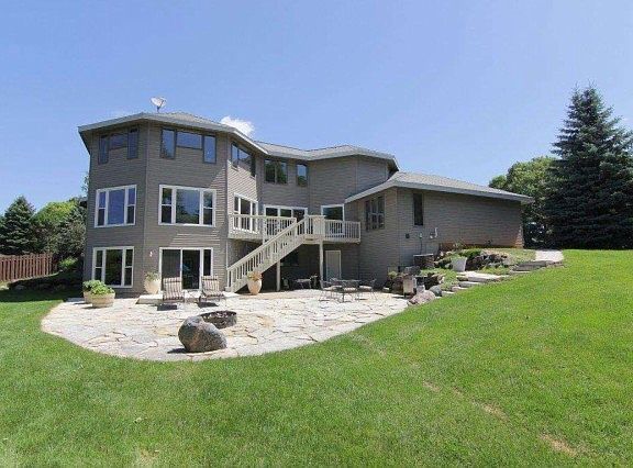 2nd image of 2994 Bryn Wood Dr