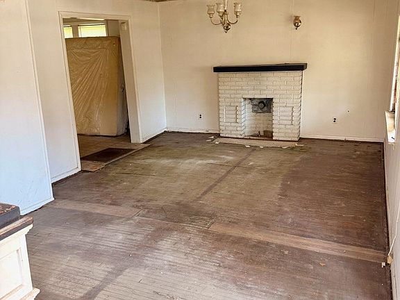 4th image of 311 Prospect St