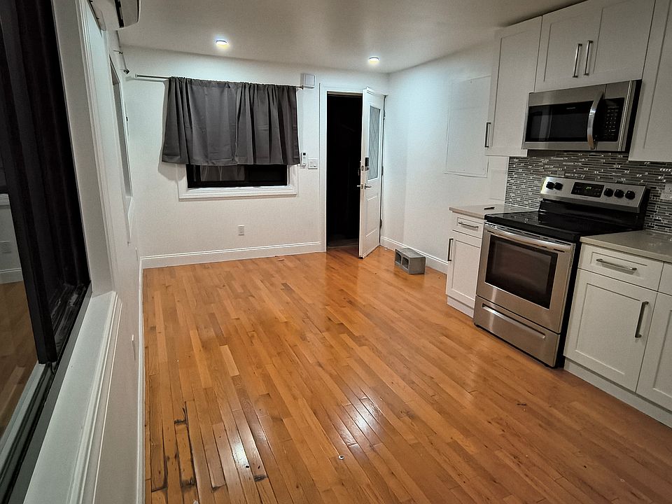 1st image of 523 Lincoln Ave #2