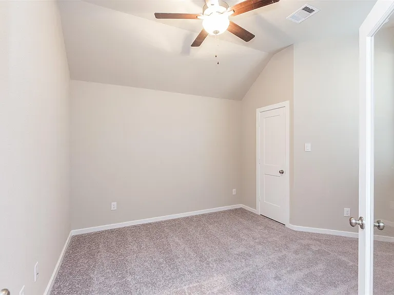 4022 Maple Glen Dr — Photo 15