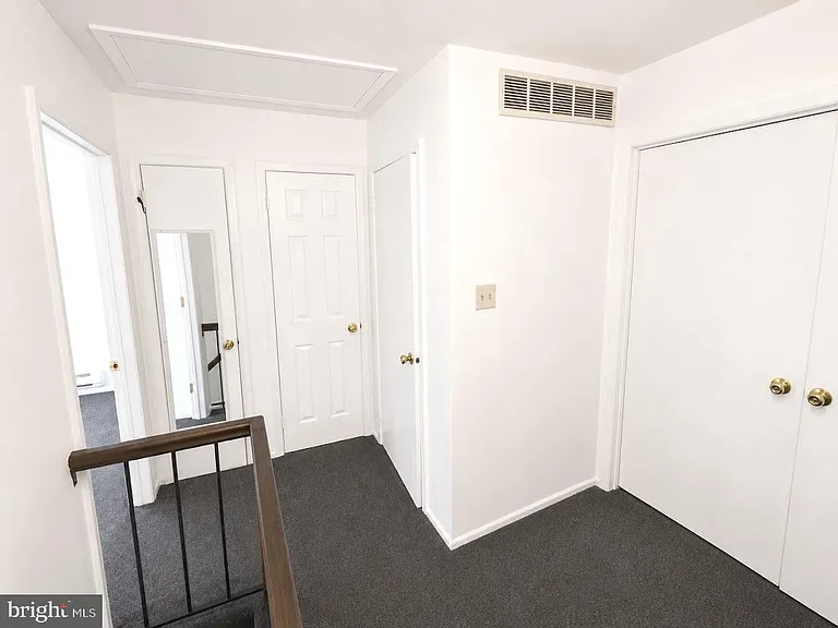 1 Dover Ct — Photo 7