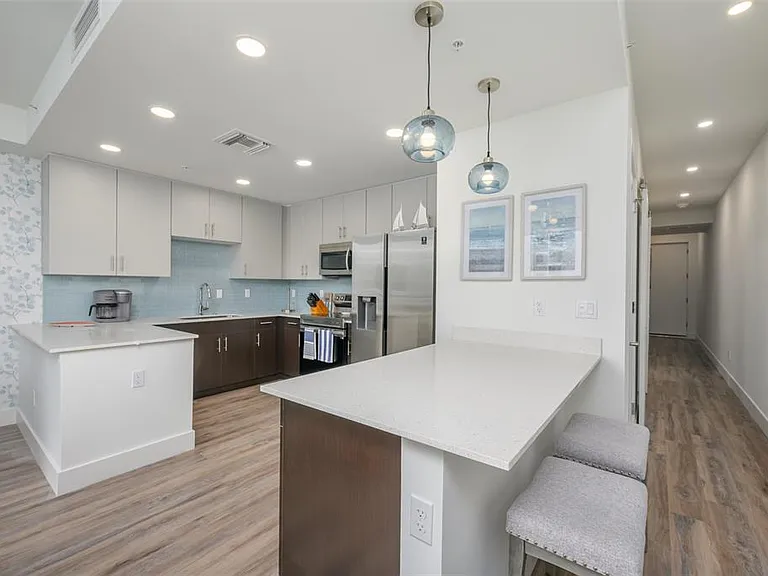 1703 N Tamiami Trl #205 — Photo 10
