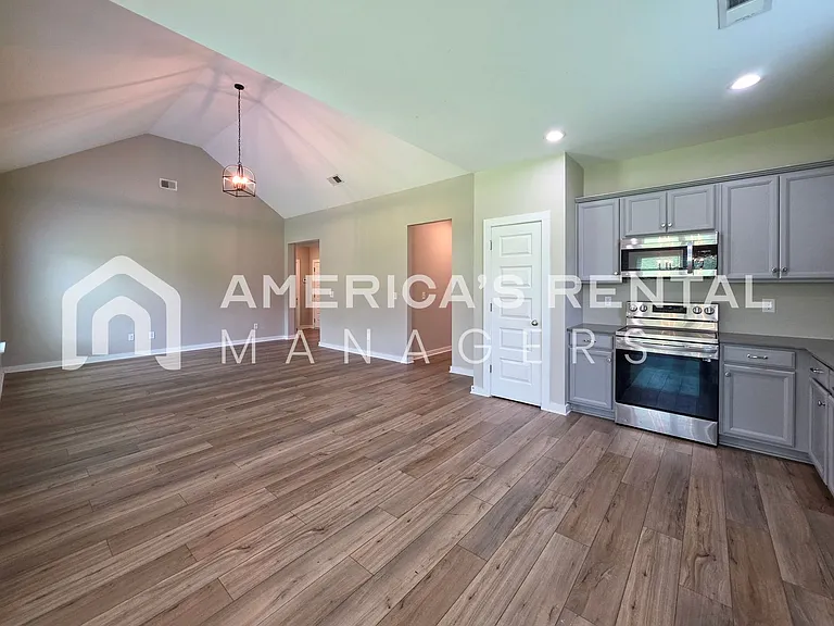 41 Whithall Cir — Photo 20