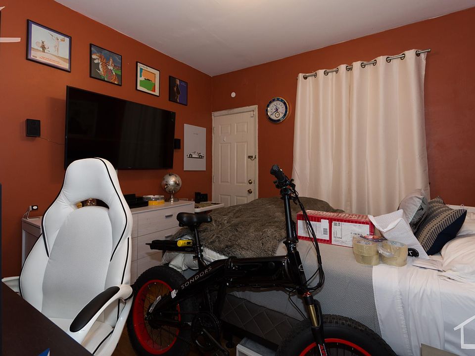 2nd image of 216 Freeman St #16