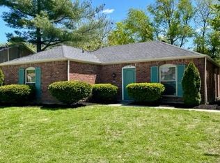 8604 Gainsborough Dr, Louisville, KY 40291