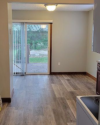 5th image of 1319 Herberich Ave