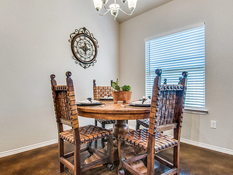 Come live in Knox Ridge! — Photo 17