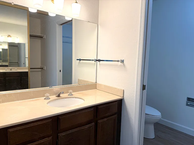 1225 Oak Grove Ave #2 — Photo 8