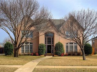 209 Lovegrass Ln, Southlake, TX 76092