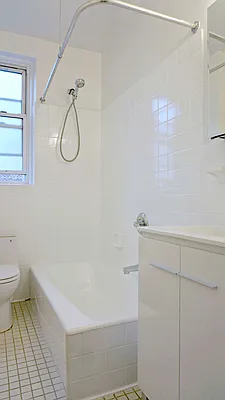 Rented by Metropolitan Equities | media 33