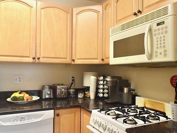 5th image of 125 W Bodley Ave APT 2W