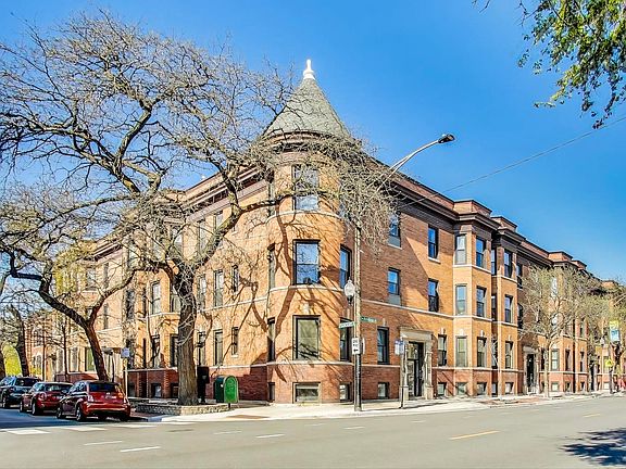 3rd image of 1058 W Armitage Ave #A