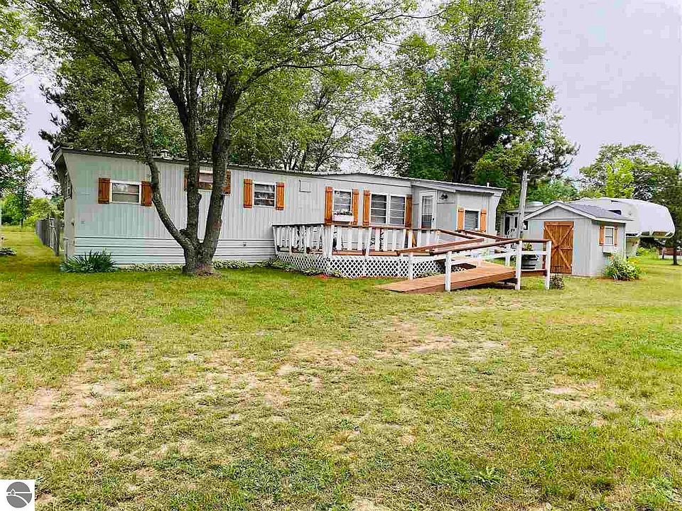 656 Sigma Rd SE, Kalkaska, MI 49646 Zillow