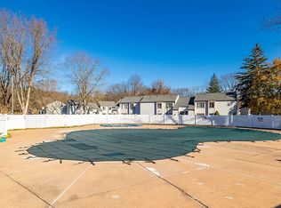 28 Candlewood Dr, South Windsor, CT 06074
